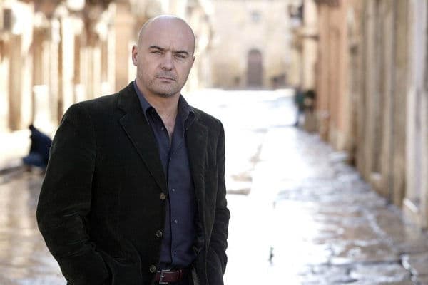 Il commissario Montalbano copertina del programma Il commissario Montalbano